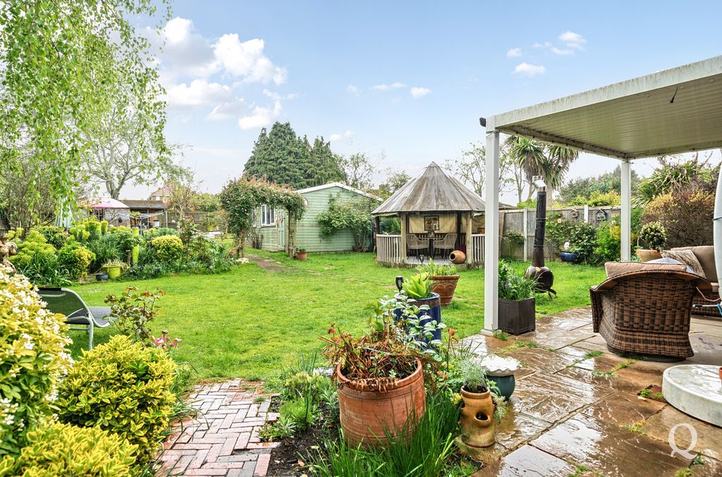 Property photo 3 of 24 F1A4E462-312B-407...