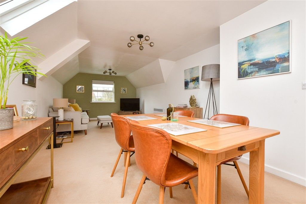 Property photo 2 of 13 Kitchen / Lounge / Diner