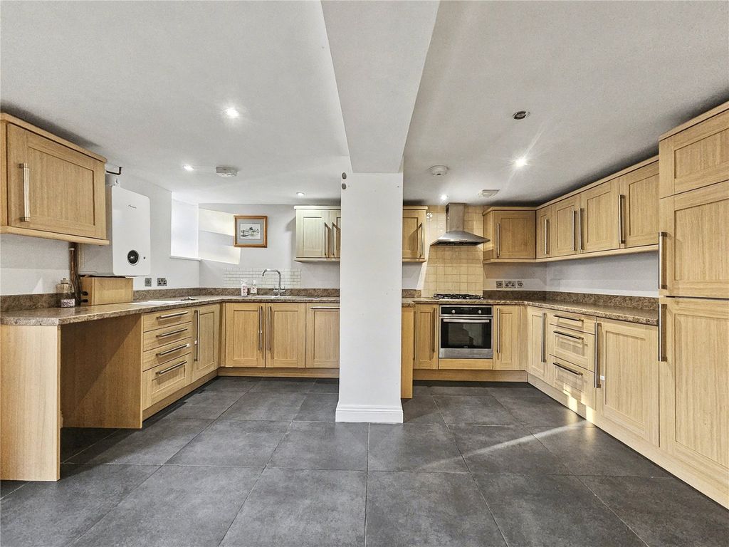 Property photo 2 of 10 Picture No. 07