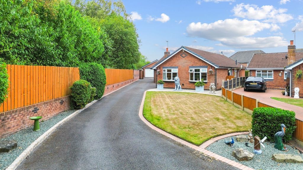 Property photo 1 of 55