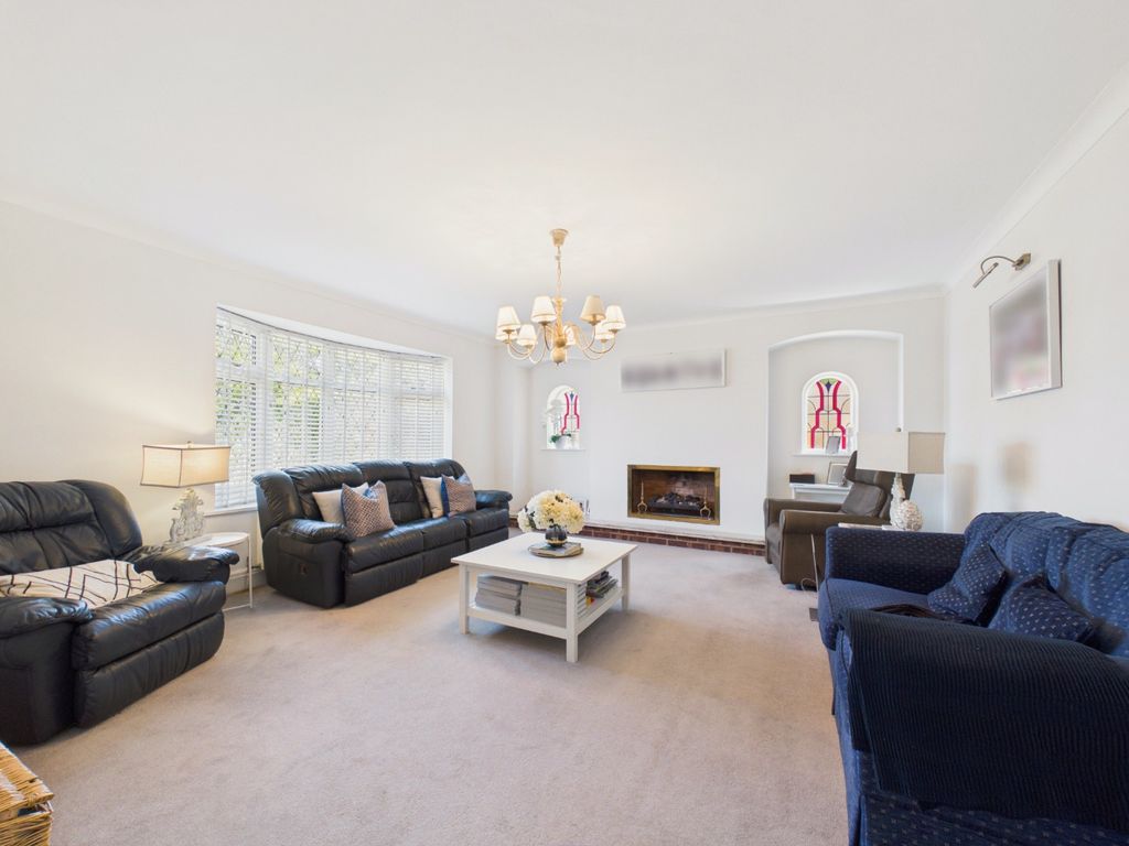 Property photo 2 of 18 4987573