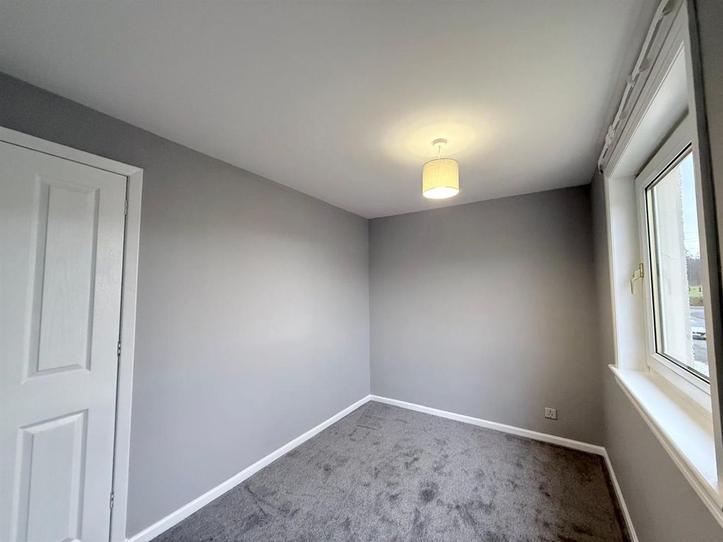 Additional image 13 of 3 bed terraced house to rentKing O'muirs Avenue, Glenochil, Alloa FK10