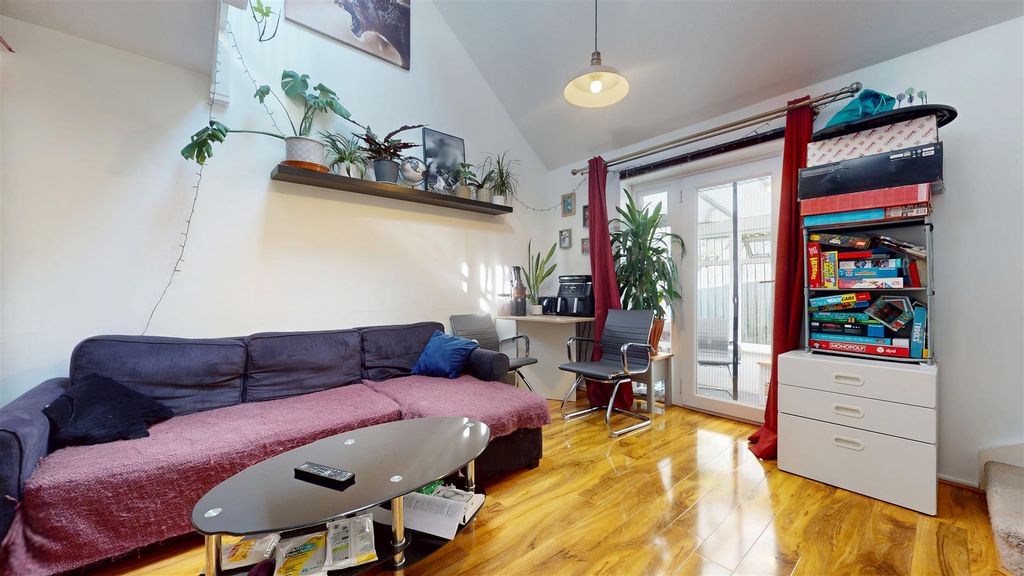 Property photo 3 of 11 10012025_112454.Jpg