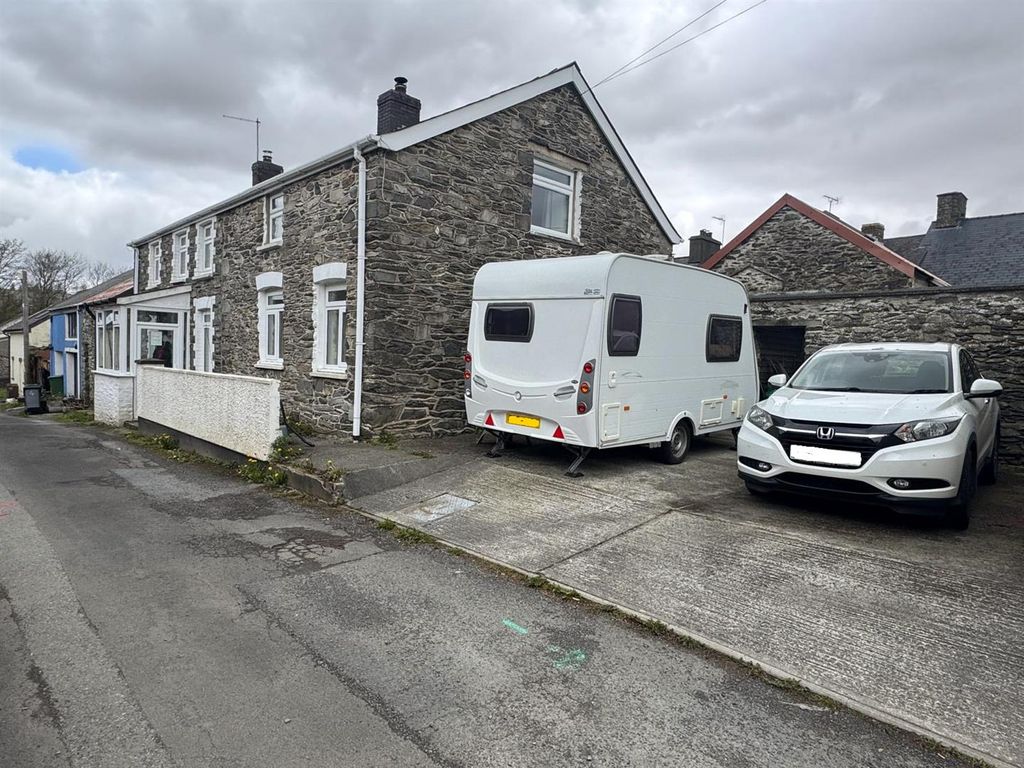 Property photo 1 of 17 Fore.Jpg