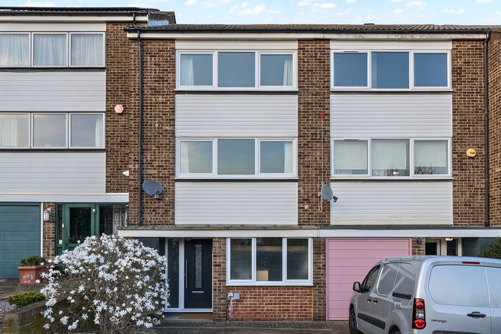 Property photo 1 of 18 Picture No. 04