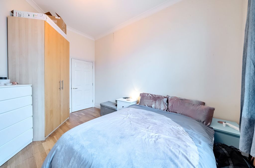 Property photo 3 of 15 Bedroom