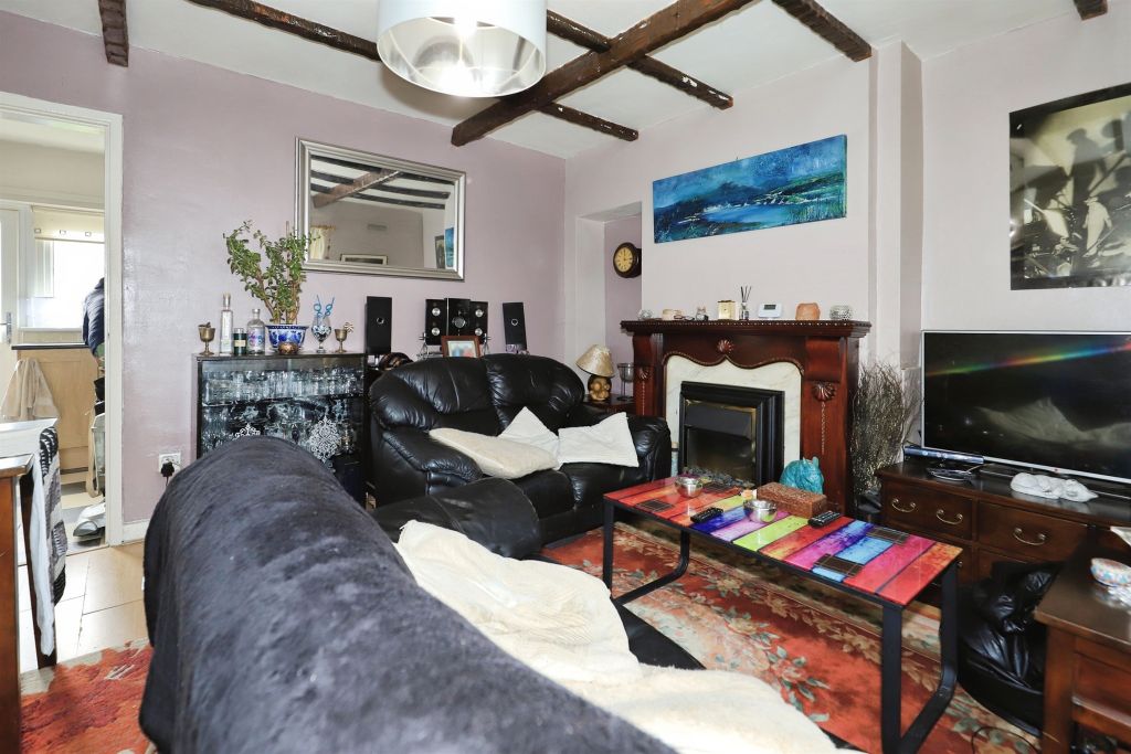 Property photo 2 of 20