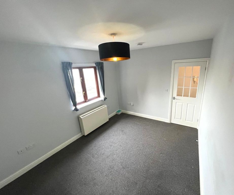 Property photo 3 of 6 Picture No. 06