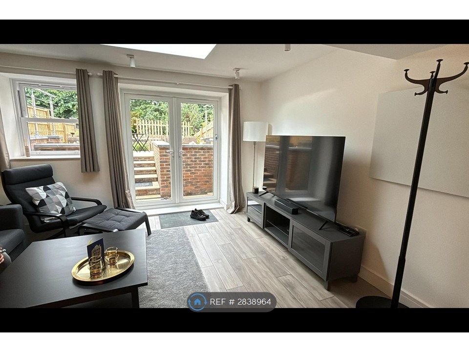 Property photo 3 of 10 Living Area