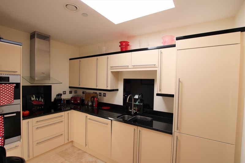 Property photo 3 of 45 5 Ellan Veen