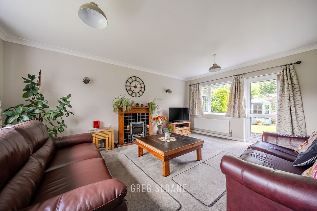 Property photo 2 of 21 1456219-17-6A049c3Eefc14