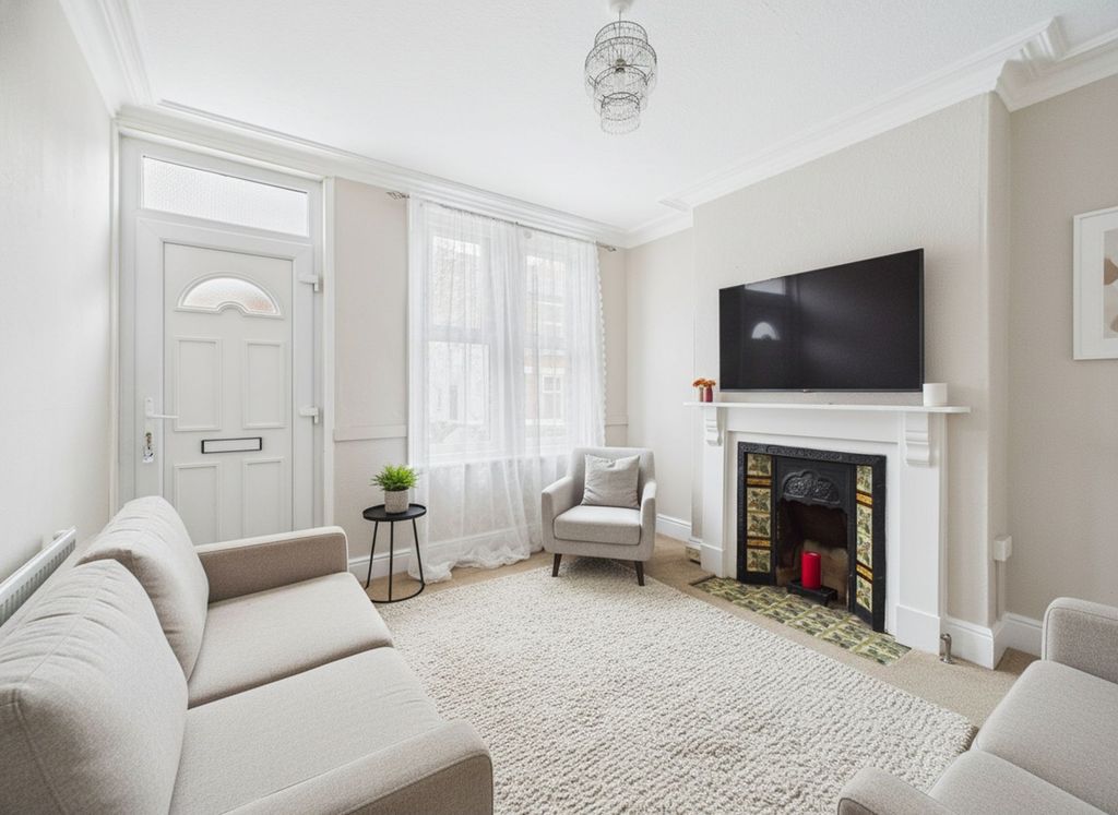 Property photo 2 of 13 Lounge (Virtually Furnished)