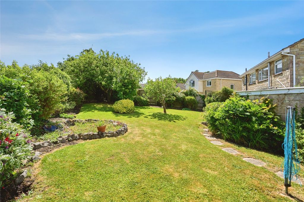 Property photo 2 of 17 Picture No. 51