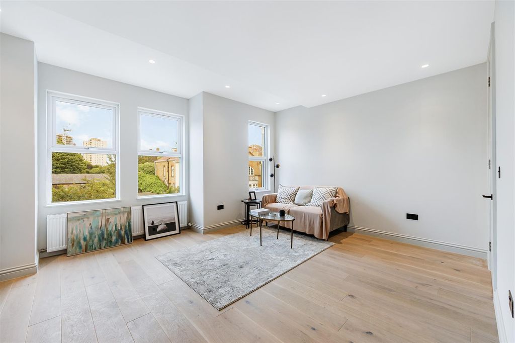 Property photo 2 of 10 Julian Avenue-3.Jpg