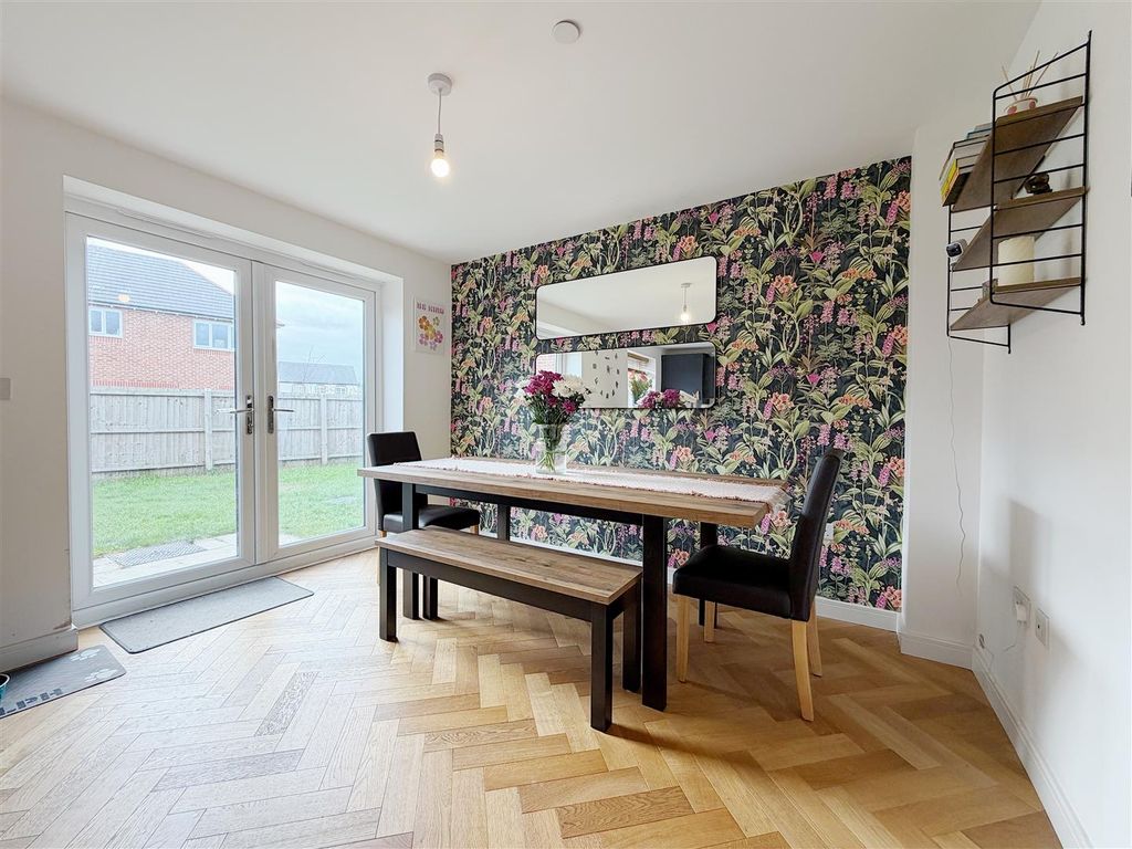 Property photo 3 of 20 -