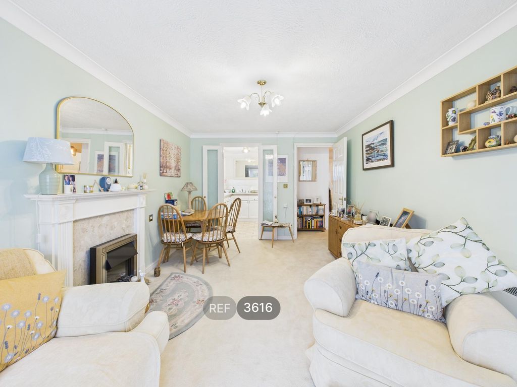 Property photo 3 of 10 Living Room