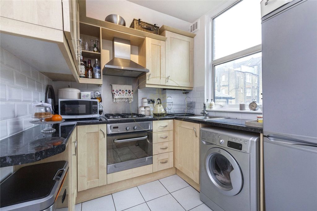 Property photo 2 of 10 Picture No. 07