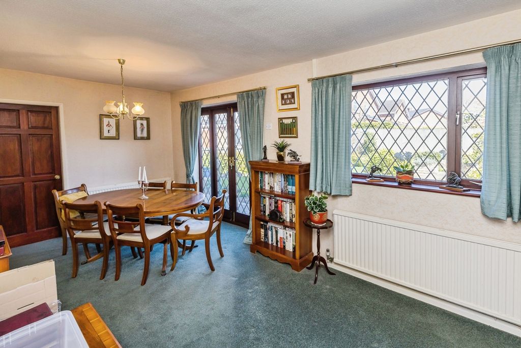Property photo 3 of 19 Pbox-Img.Jpg