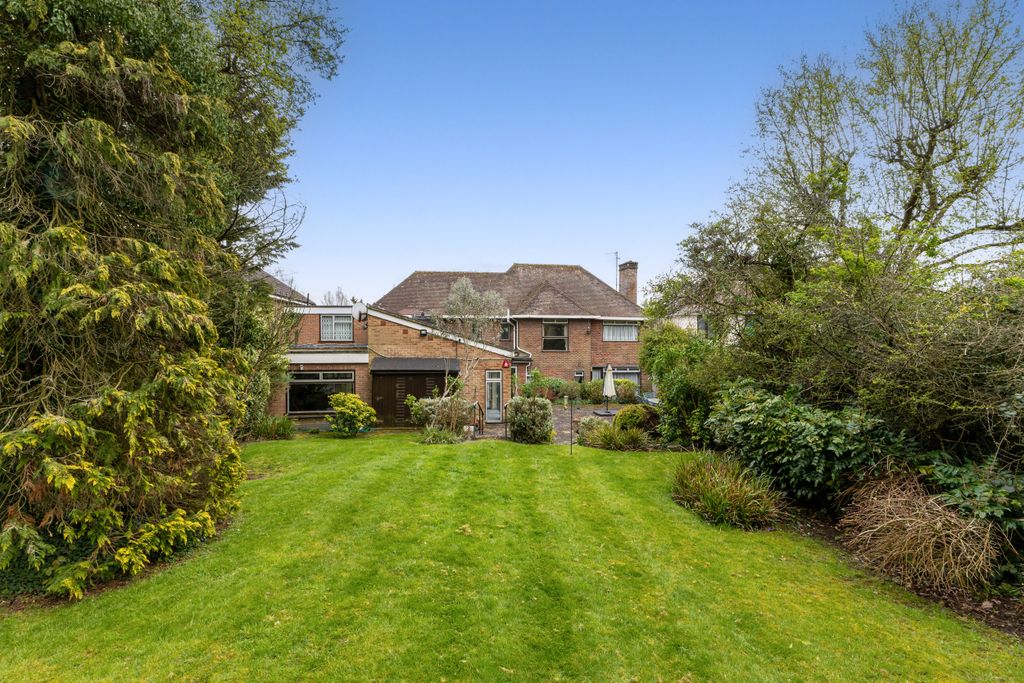 Property photo 3 of 31