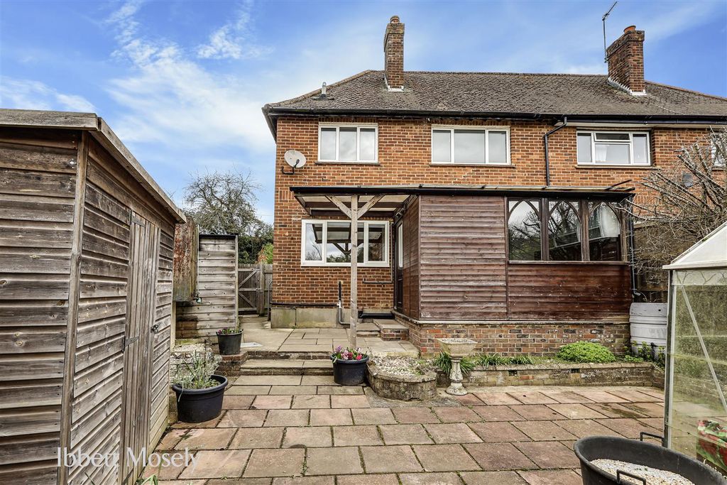 Property photo 1 of 11 18 Back.Jpg