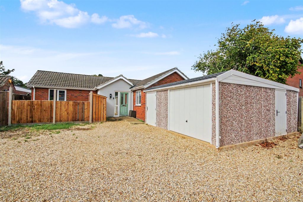 Property photo 1 of 15 Front