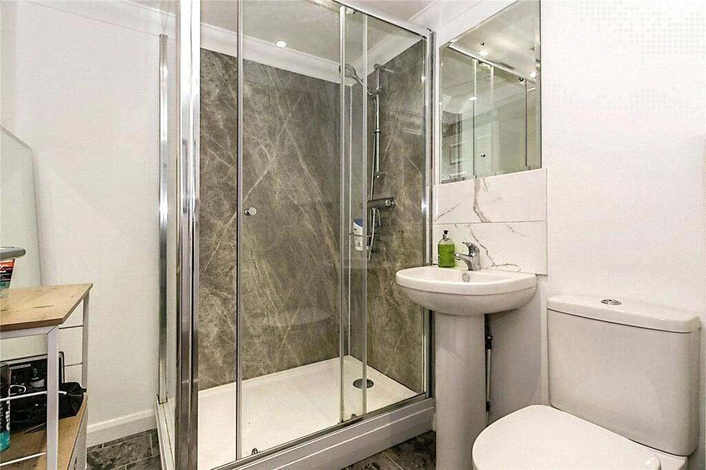 Property photo 2 of 10 Shower Room