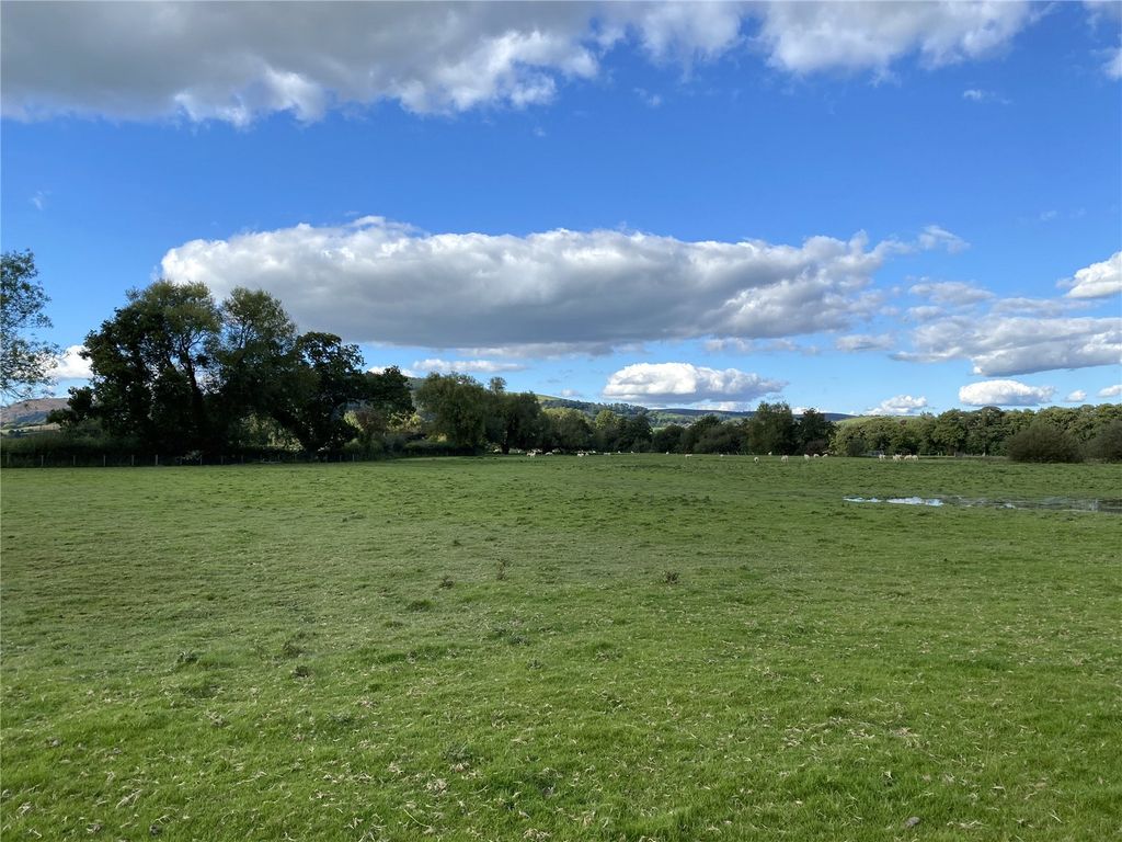 Property photo 2 of 8 Picture No. 02