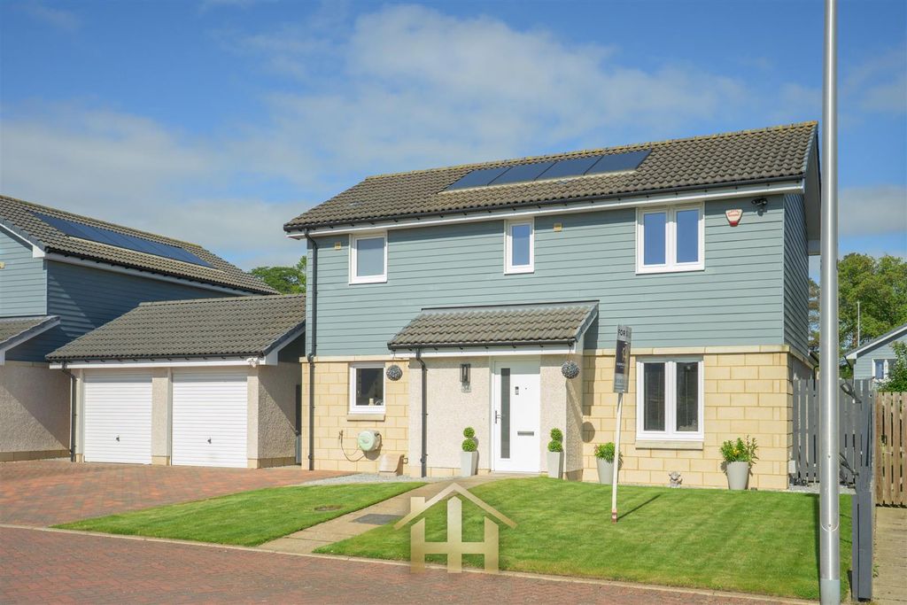 Property photo 1 of 52 34Oban-0013.Jpg