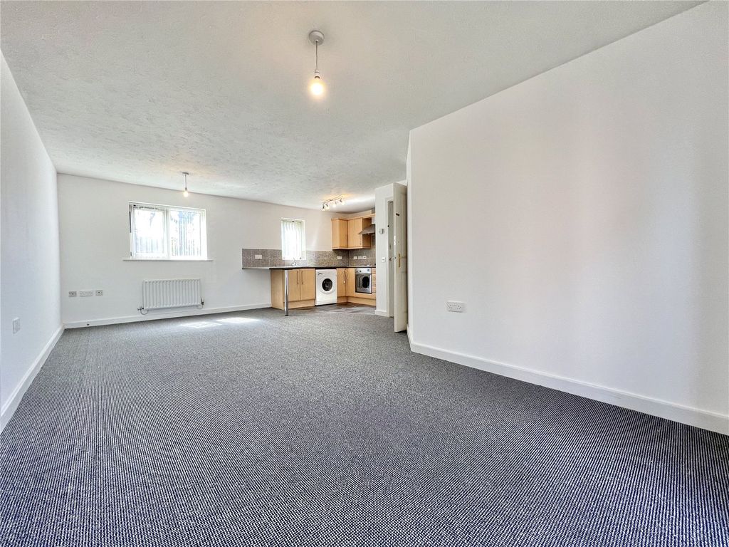 Property photo 3 of 11 Picture No. 19