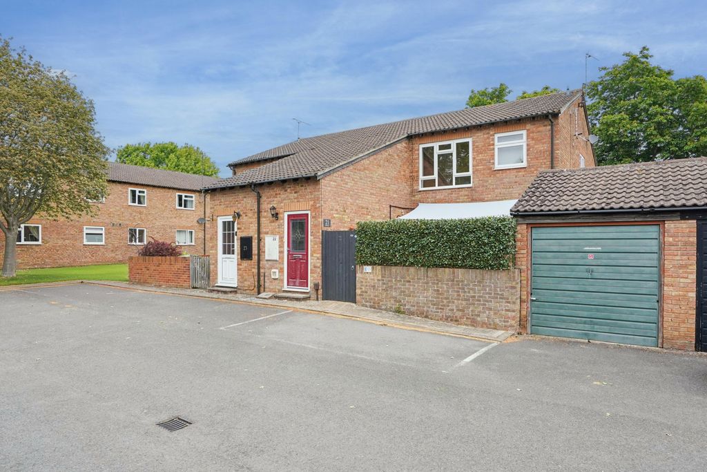 Property photo 2 of 17
