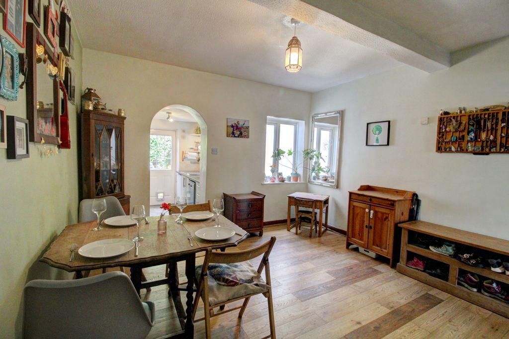 Property photo 3 of 18 Dining Room 3
