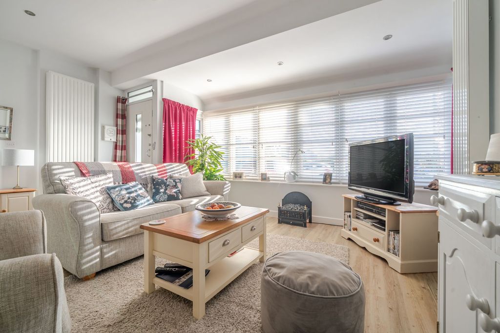 Property photo 2 of 17 Living Area