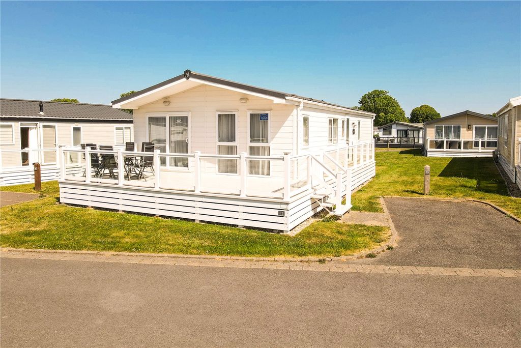 Property photo 1 of 15 Picture No. 17