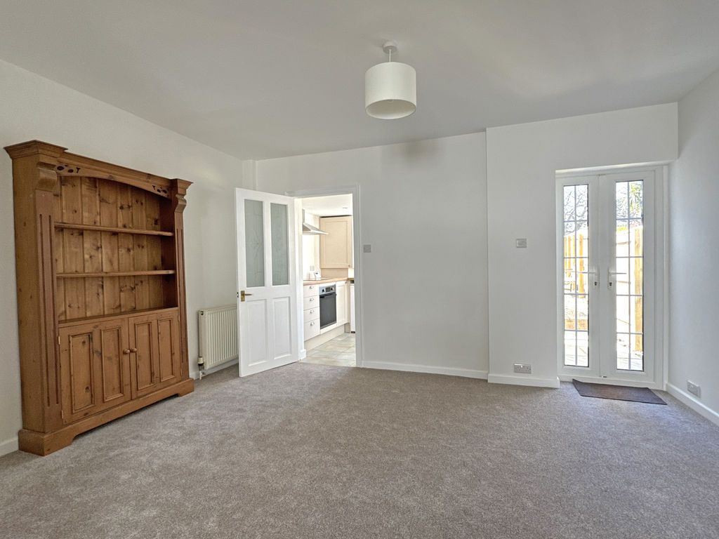 Property photo 2 of 12 Photo 6