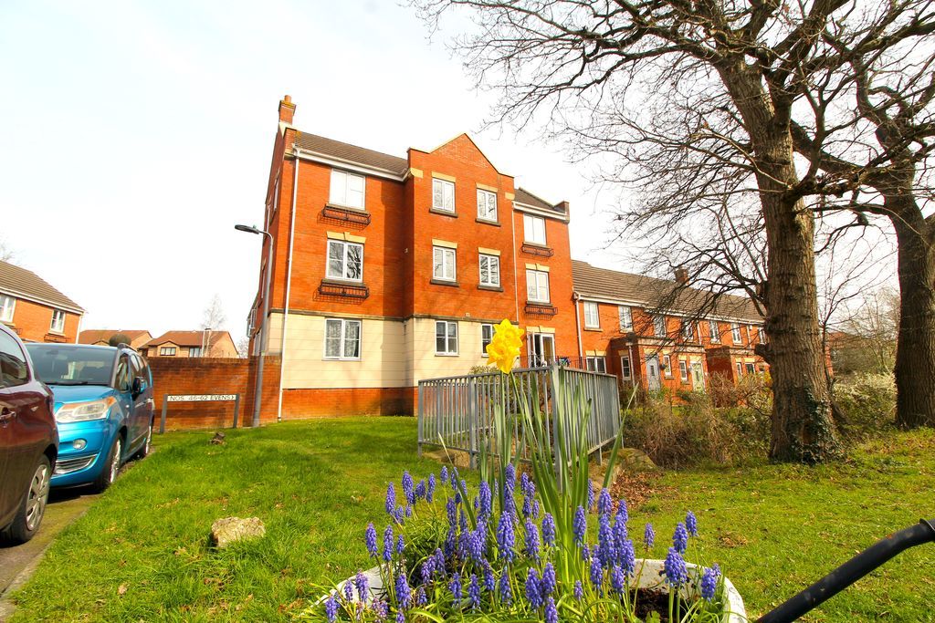 Property photo 1 of 8 Apartment Block