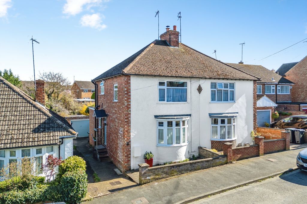 Property photo 1 of 19