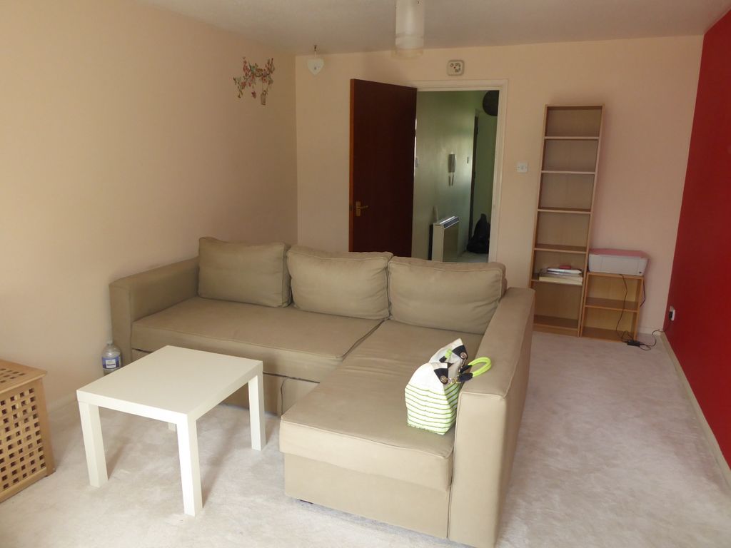 Property photo 3 of 10 4880512