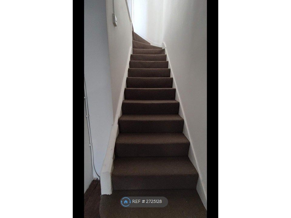 Property photo 3 of 8 Stairs To 1st Floor