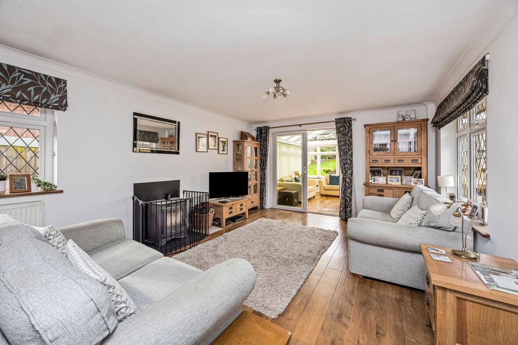 Property photo 3 of 21