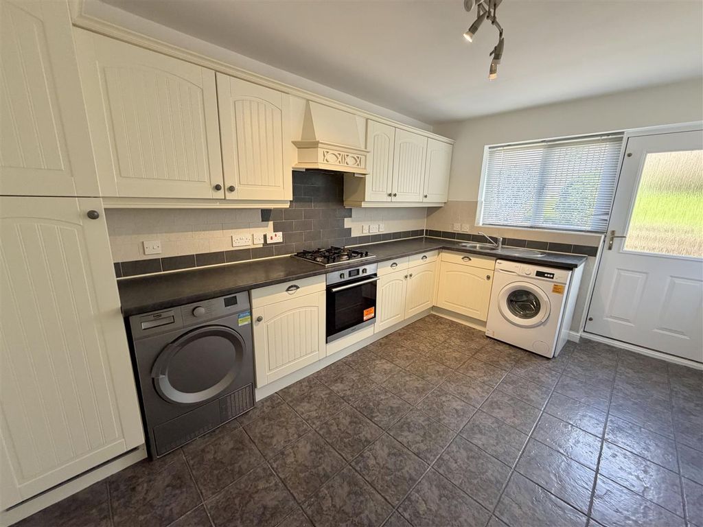 Property photo 2 of 13 Img_9828.Jpeg