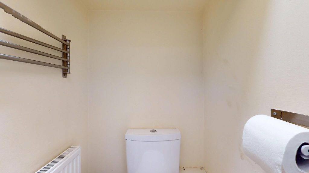 Property photo 3 of 12 Bathroom