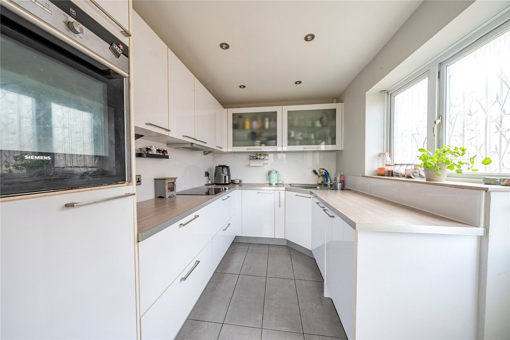 Property photo 2 of 10 Picture No. 07