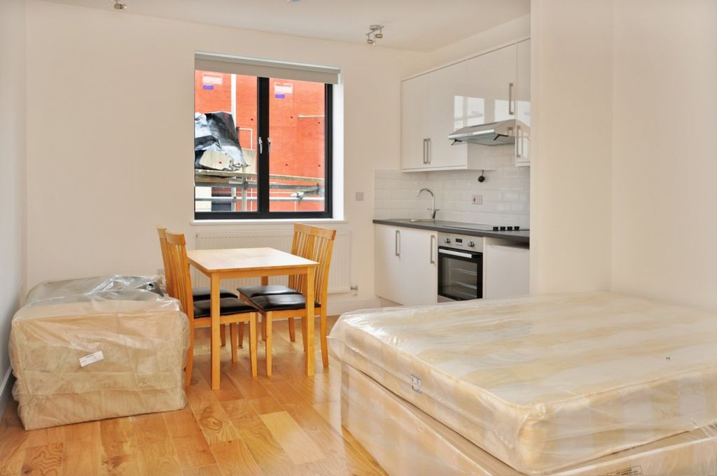 Property photo 1 of 3