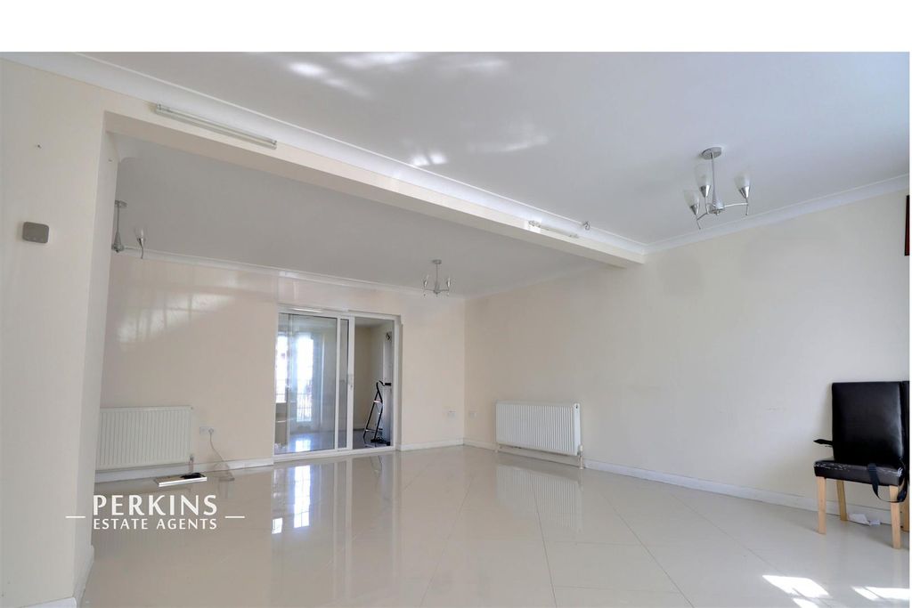 Property photo 1 of 6 Rec.Jpg