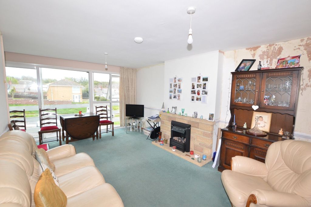 Property photo 2 of 12 Picture No. 05
