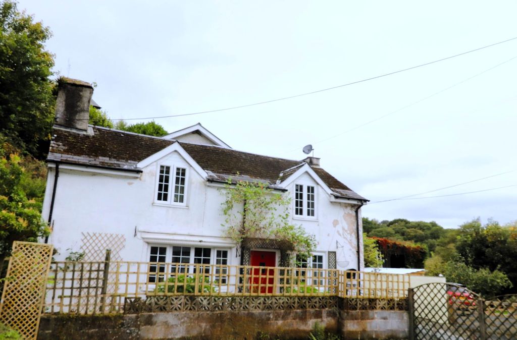 Property photo 1 of 16