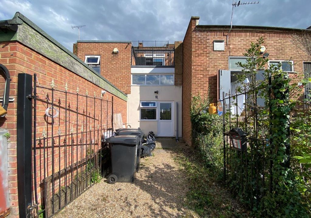 Property photo 1 of 1