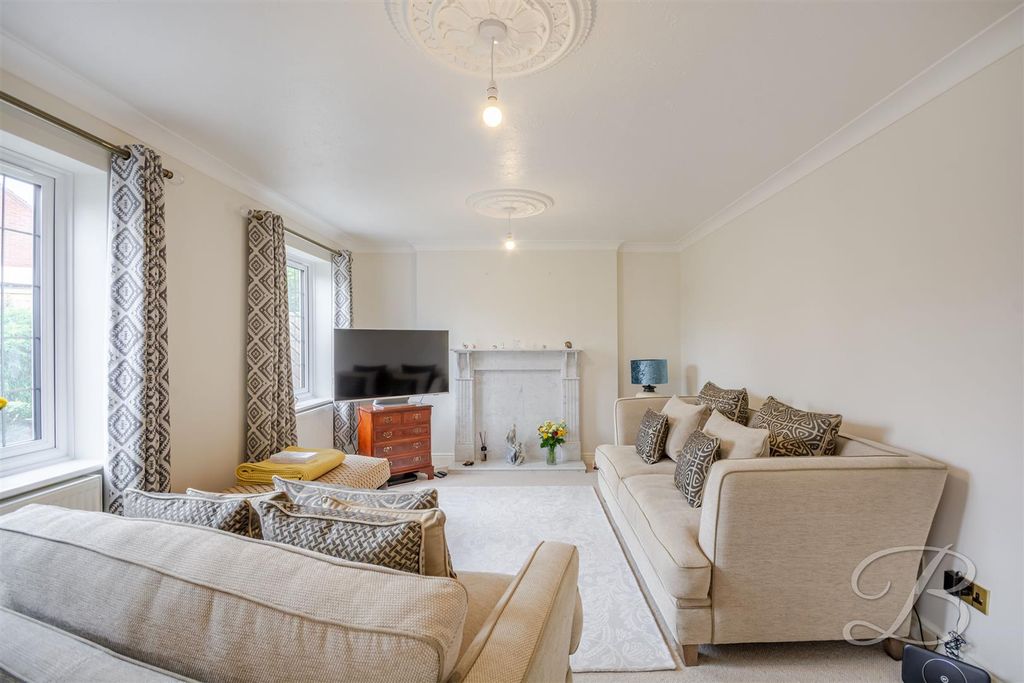 Property photo 3 of 33 Ccltd-19.Jpg