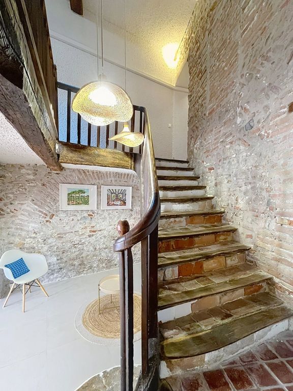 Property photo 3 of 13 21d226B9404483B4Be8Df9dc83Ab0Ea8_d7444B47d8_3344-Big