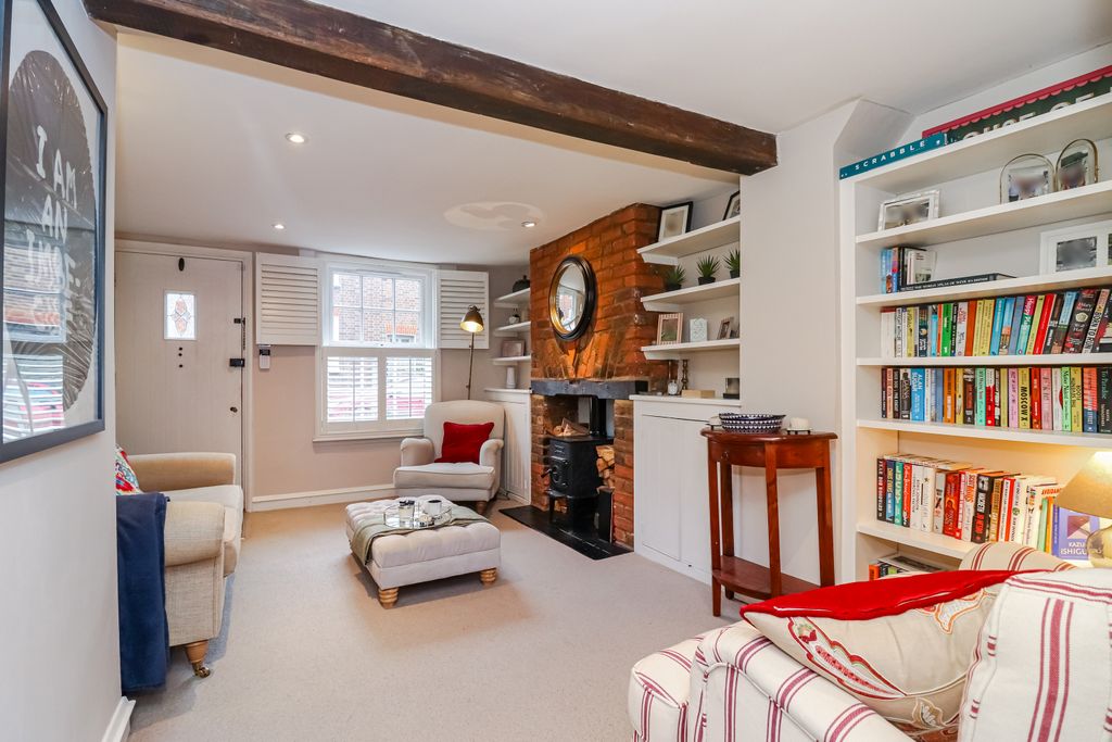 Property photo 3 of 25 Sitting Room